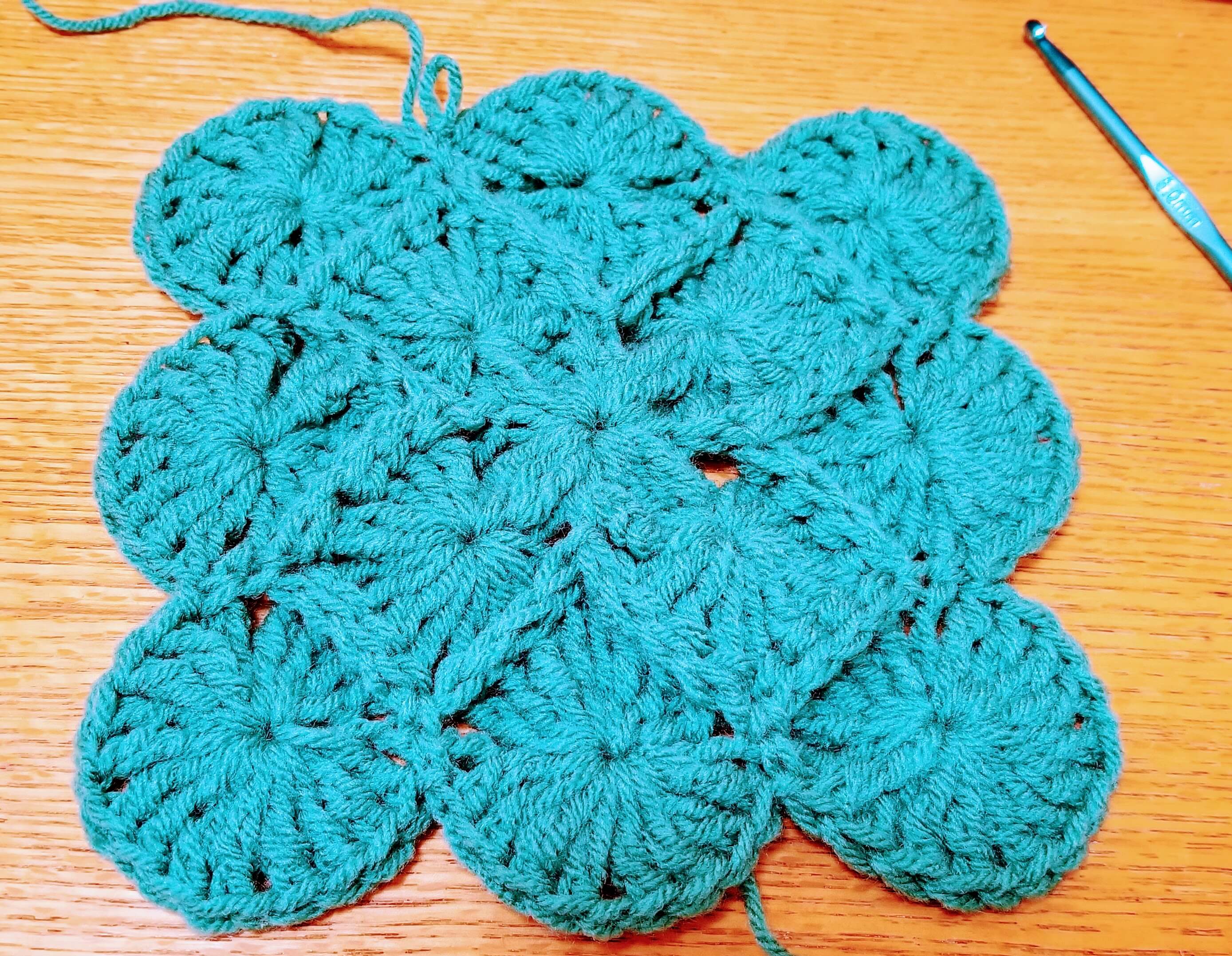 Chunky Crochet Blanket Pattern for you to crochet